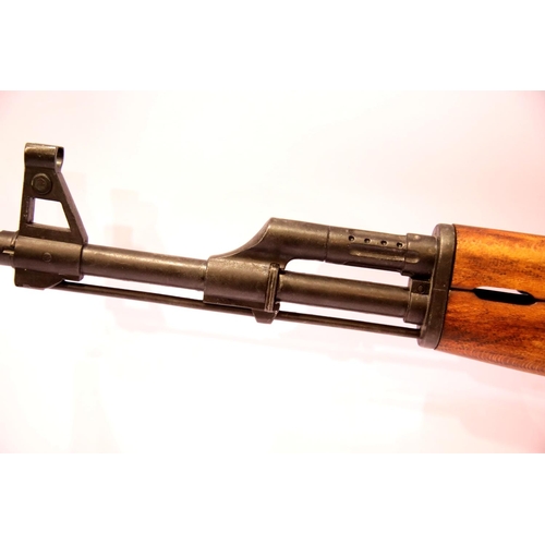 1395 - AK 47 reenactment assault rifle. P&P Group 3 (£25+VAT for the first lot and £5+VAT for subsequent lo... 