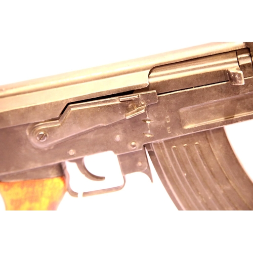 1395 - AK 47 reenactment assault rifle. P&P Group 3 (£25+VAT for the first lot and £5+VAT for subsequent lo... 