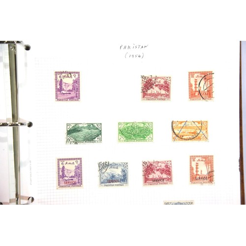 1136B - Album of Bangladesh, India and Pakistan stamps. P&P Group 2 (£18+VAT for the first lot and £3+VAT fo... 