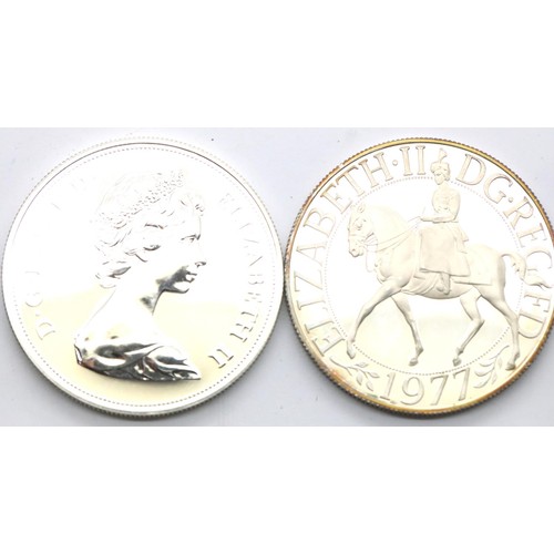 1140A - Two silver proof crowns, 1972 and 1977. P&P Group 1 (£14+VAT for the first lot and £1+VAT for subseq... 