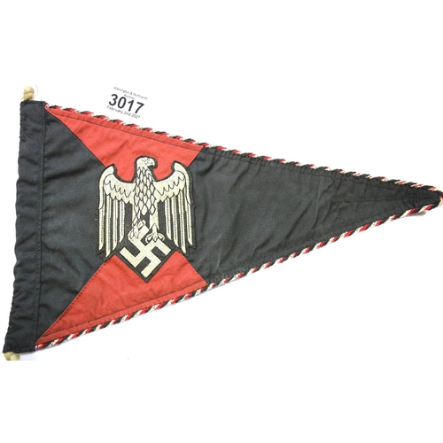 3017 - German WWII type Wehrmacht pennant with braided edge, L: 38 cm. P&P Group 1 (£14+VAT for the first l... 