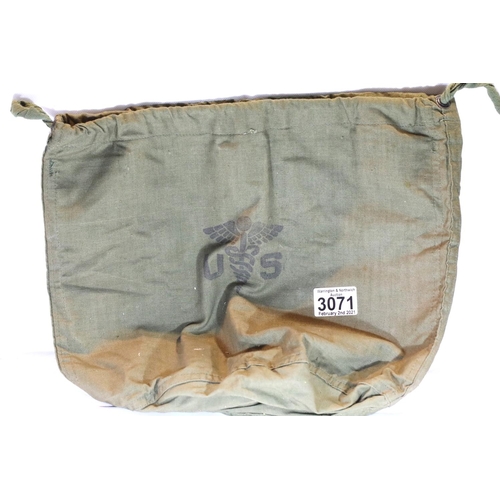 3071 - American Post War medical canvas bag for patient's effects. P&P Group 1 (£14+VAT for the first lot a... 