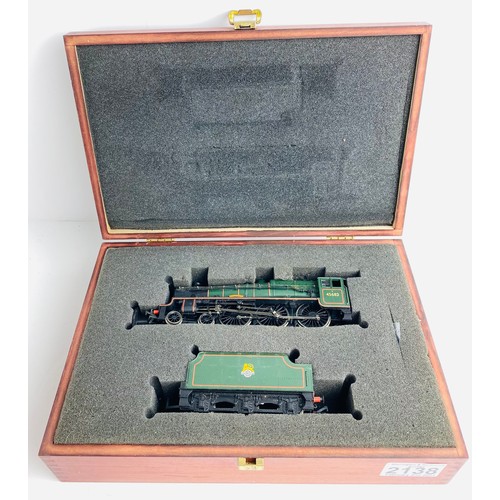 2138 - Bachmann 'Trafalgar' BR 45682 in Wooden Case Box P&P Group 1 (£14+VAT for the first lot and £1+VAT f... 