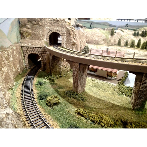 2346 - Ex Exhibition Model Railway layout, Upenbach, 160 x 110 cm, OO scale with OO and 009 narrow gauge tr... 