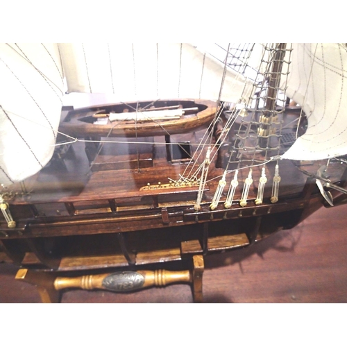 2334 - Wooden kit built model of HMS Bounty, Del Prado part work model, with Build Magazines etc. Excellent... 