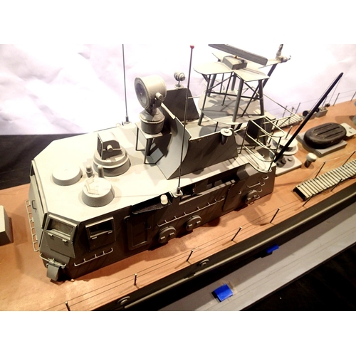 2343 - Scratch built wood and plastic gun boat, fitted twin motors, speed controllers etc. 120 cm. Requires... 