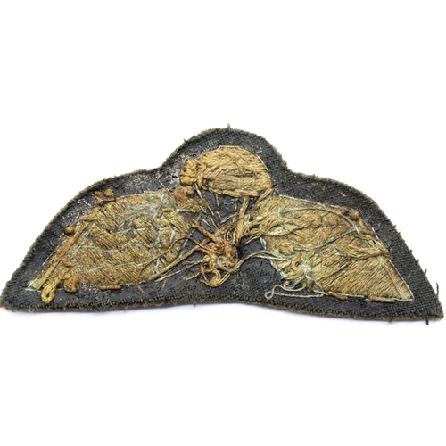 3301 - Indian WWII type Paratroopers embroidered cloth wings. P&P Group 1 (£14+VAT for the first lot and £1... 