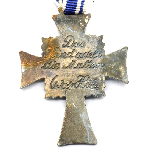 3384 - German Third Reich type enamelled Mothers cross in bronze. P&P Group 1 (£14+VAT for the first lot an... 