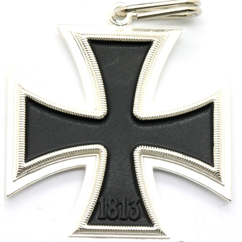 3400 - German WWII type Knights cross of the Iron cross. P&P Group 1 (£14+VAT for the first lot and £1+VAT ... 