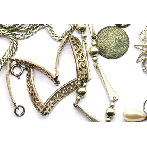 1016 - Mixed silver and white metal jewellery, combined 78g. P&P Group 1 (£14+VAT for the first lot and £1+... 