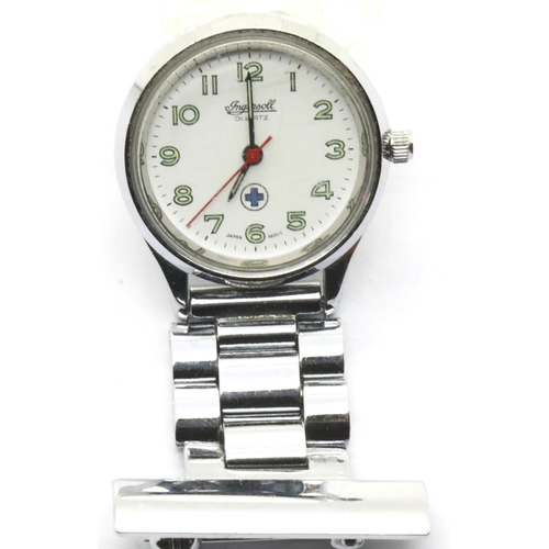 1095 - Vintage Services nurses fob watch. P&P Group 1 (£14+VAT for the first lot and £1+VAT for subsequent ... 