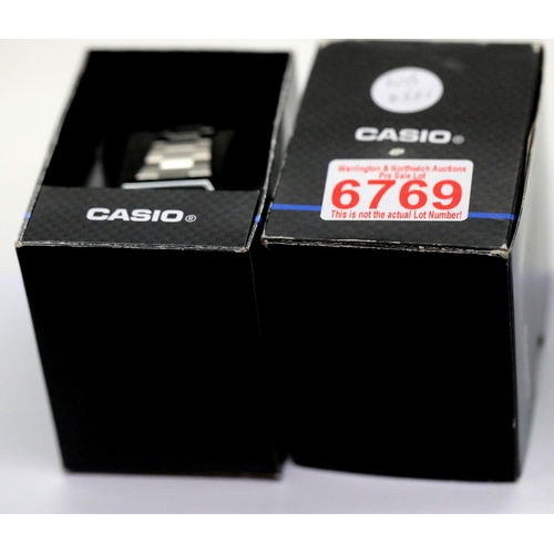 1112 - Gents Casio digital wristwatch. P&P Group 1 (£14+VAT for the first lot and £1+VAT for subsequent lot... 