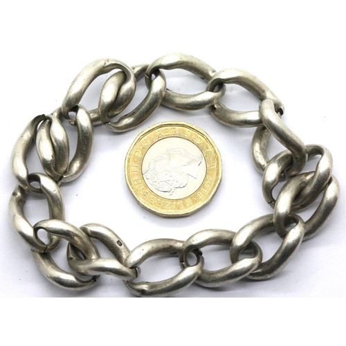 1137 - Silver link bracelet, 70g. P&P Group 1 (£14+VAT for the first lot and £1+VAT for subsequent lots)