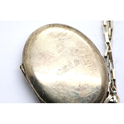 1163 - Mixed silver chains with a silver locket, combined 37g.  P&P Group 1 (£14+VAT for the first lot and ... 