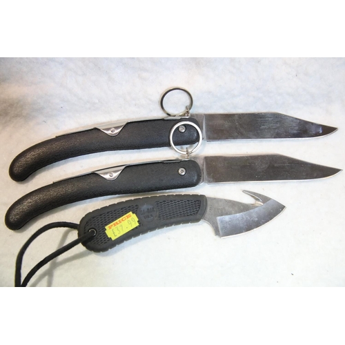 1243 - American KA-Bar knife and two others. P&P Group 2 (£18+VAT for the first lot and £3+VAT for subseque... 