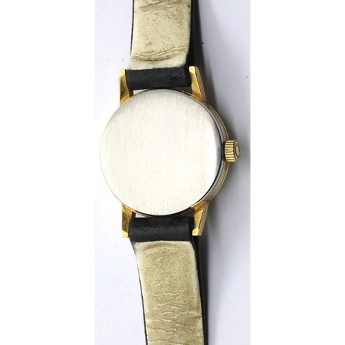 1077 - Ladies Omega wristwatch on an Omega leather strap. P&P Group 1 (£14+VAT for the first lot and £1+VAT... 