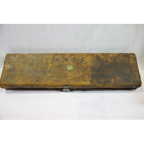 1263 - Vintage leather shotgun case. P&P Group 3 (£25+VAT for the first lot and £5+VAT for subsequent lots)