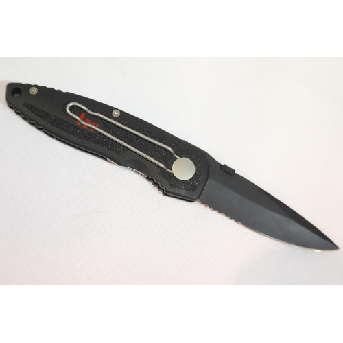 1270 - Boxed Heckler and Koch folding knife, blade L: 11 cm. P&P Group 1 (£14+VAT for the first lot and £1+... 