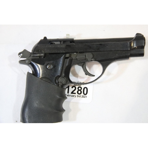 1280 - Copy of Beretta MAGUSHIN pistol. P&P Group 2 (£18+VAT for the first lot and £3+VAT for subsequent lo... 