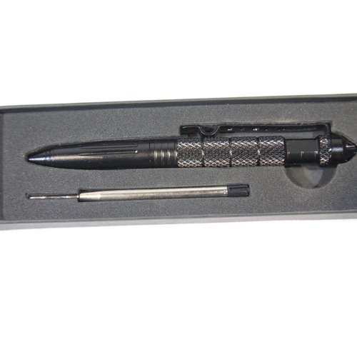 1289 - Boxed metal retracting heavy duty pen. P&P Group 1 (£14+VAT for the first lot and £1+VAT for subsequ... 