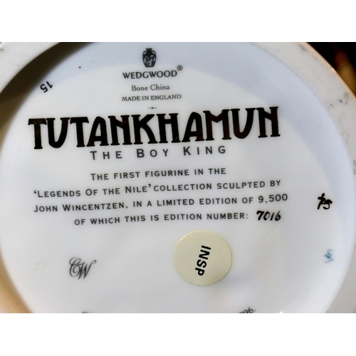 1333 - Two Wedgwood figurines, Tutankhamun and Cleopatra. P&P Group 3 (£25+VAT for the first lot and £5+VAT... 
