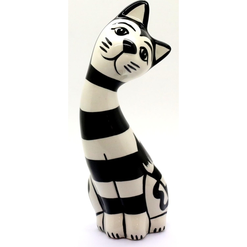 1334 - Lorna Bailey cat Humbug, H: 18 cm. P&P Group 2 (£18+VAT for the first lot and £3+VAT for subsequent ... 