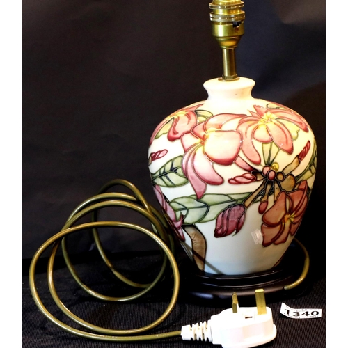 1340 - Moorcroft cream ground lamp base, H: 28 cm. P&P Group 3 (£25+VAT for the first lot and £5+VAT for su... 