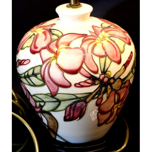 1340 - Moorcroft cream ground lamp base, H: 28 cm. P&P Group 3 (£25+VAT for the first lot and £5+VAT for su... 