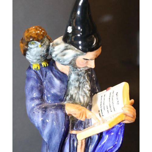 1369 - Royal Doulton The Wizard HN 2877, H: 25 cm. P&P Group 2 (£18+VAT for the first lot and £3+VAT for su... 