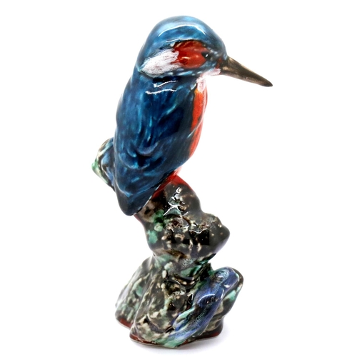 1360 - Anita Harris Kingfisher signed in gold, H: 13 cm. P&P Group 2 (£18+VAT for the first lot and £3+VAT ... 