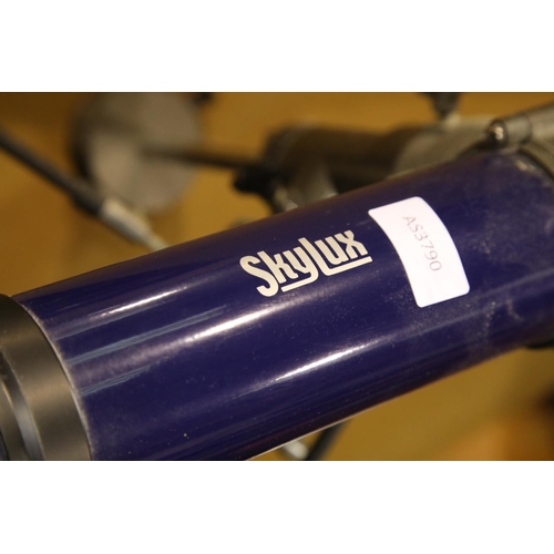 1409 - Skylux telescope 96 - 18800, on tripod. P&P Group 3 (£25+VAT for the first lot and £5+VAT for subseq... 