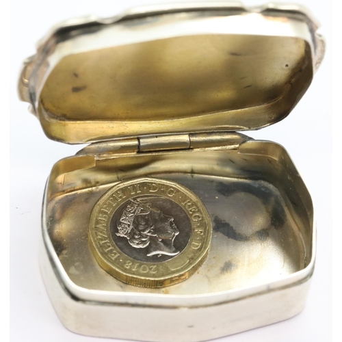 1610 - Edward VII hallmarked silver pill box, the hinged cover set with a circular Wedgwood type panel, Che... 