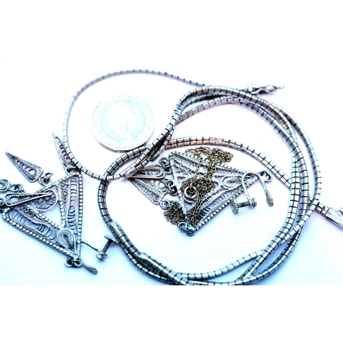 61 - Cased hallmarked silver necklace and earrings. P&P Group 1 (£14+VAT for the first lot and £1+VAT for... 