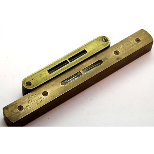 99 - Two brass and wooden vintage spirit levels. P&P Group 1 (£14+VAT for the first lot and £1+VAT for su... 