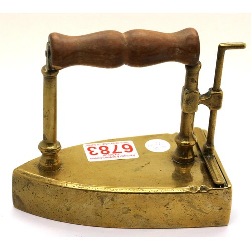 1385 - Brass flat iron with cast iron metal warmer, L: 13 cm. P&P Group 1 (£14+VAT for the first lot and £1... 