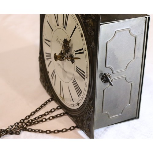 1465 - Dutch chiming twin weight chain driven wall clock, working at time of lotting, dial D: 18 cm. Not av... 