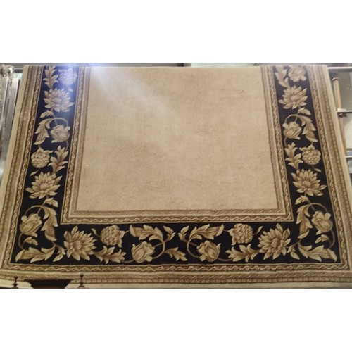 1574 - Sanford Maine modern floor rug in black and beige, 200 x 290 cm. Not available for in-house P&P, con... 