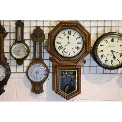 1506 - Newhaven Clock Co., Eclipse Regulator oak wall clock, 19th century, with pendulum, working at time o... 