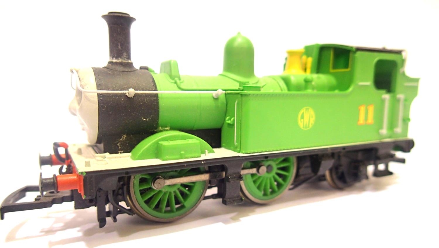 Hornby R9070 Thomas Range Oliver no 11 0.4.2 tank in excellent