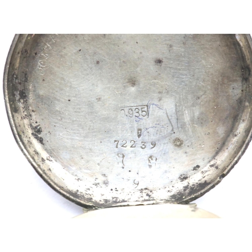 1003 - 935 silver fob watch with enamel face. P&P Group 1 (£14+VAT for the first lot and £1+VAT for subsequ... 