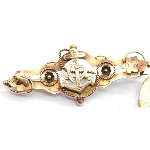 1029 - 9ct gold naval sweetheart pink brooch, 2.6g. P&P Group 1 (£14+VAT for the first lot and £1+VAT for s... 