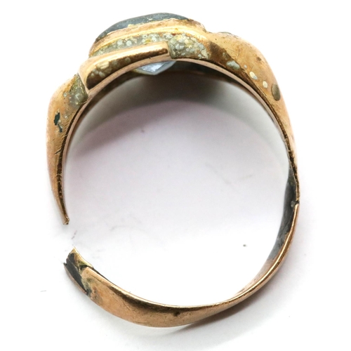 1033 - Presumed 9ct gold stone set ring, cut and damaged, 6.5g. P&P Group 1 (£14+VAT for the first lot and ... 