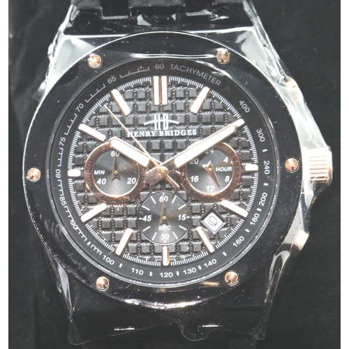 1050 - Henry Bridges new and boxed gents wristwatch on a premium rubber strap. P&P Group 1 (£14+VAT for the... 