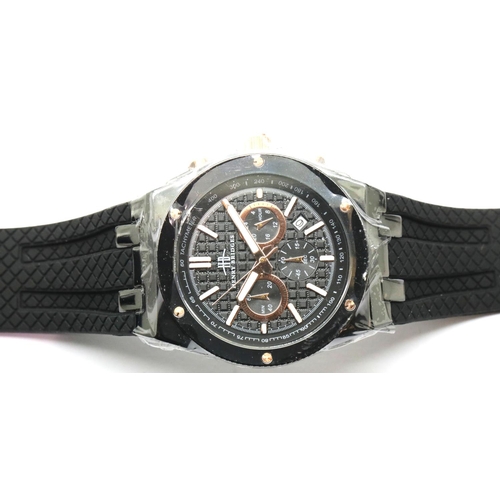 1050 - Henry Bridges new and boxed gents wristwatch on a premium rubber strap. P&P Group 1 (£14+VAT for the... 