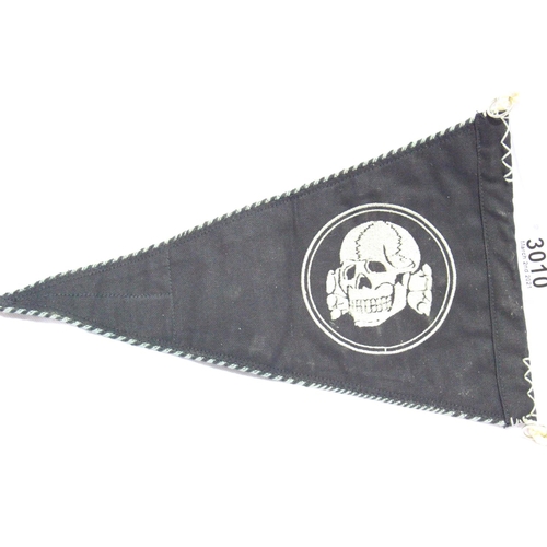 3010 - German WWII SS re-enactment embroidered and braided pennant, L: 35 cm. P&P Group 1 (£14+VAT for the ... 