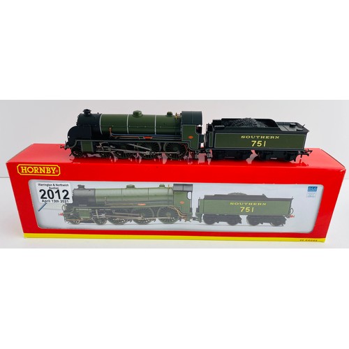 2012 - Hornby N15 Etarre Loco with Detail Pack, Instructions, Boxed - P&P Group 1 (£14+VAT for the first lo... 