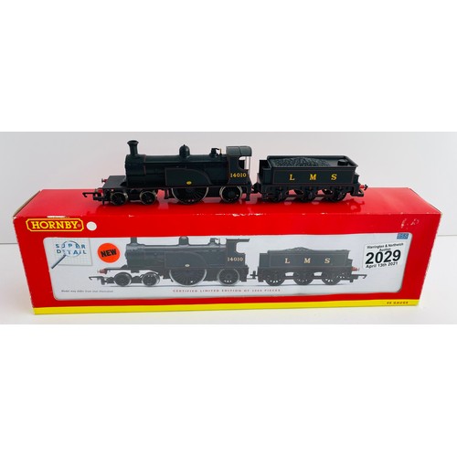 2029 - Hornby Caledonian Single Ltd Ed 2000 of 2000 Loco with Instructions, Boxed - P&P Group 1 (£14+VAT fo... 