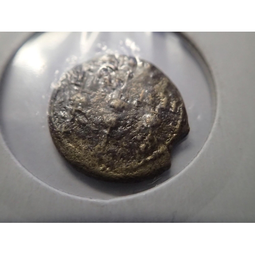 2487 - Roman bronze AE20 radiate period. P&P Group 1 (£14+VAT for the first lot and £1+VAT for subsequent l... 