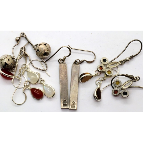 28 - Six silver pairs of earrings, 16g. P&P Group 1 (£14+VAT for the first lot and £1+VAT for subsequent ... 