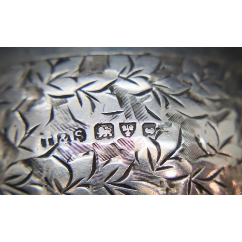 104 - Hallmarked silver napkin ring with Chester assay, 26g. P&P Group 1 (£14+VAT for the first lot and £1... 